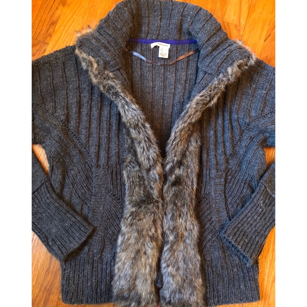 DKNY | 28% Wool Sweater w/ Faux Fur Size: S